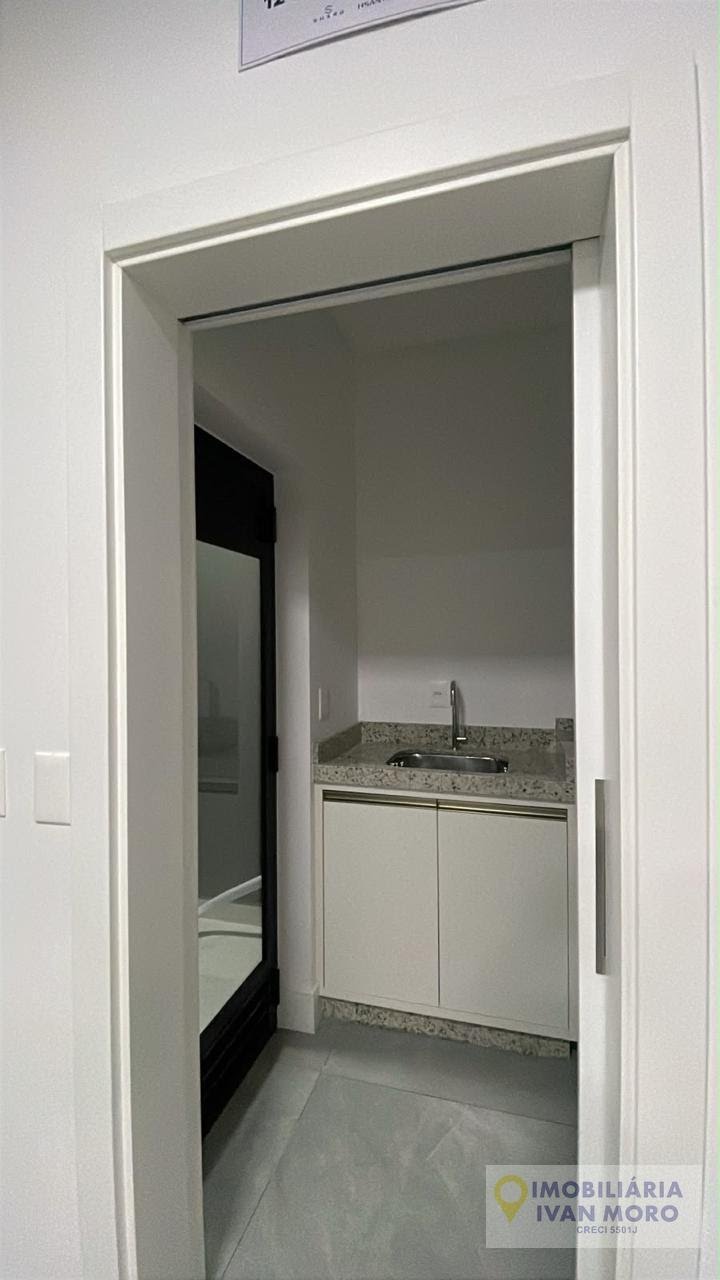 Apartamento para alugar com 4 quartos, 4 suítes, 3 vagas e 198m² no Meia Praia, Itapema (SC) — foto 7 de 30
