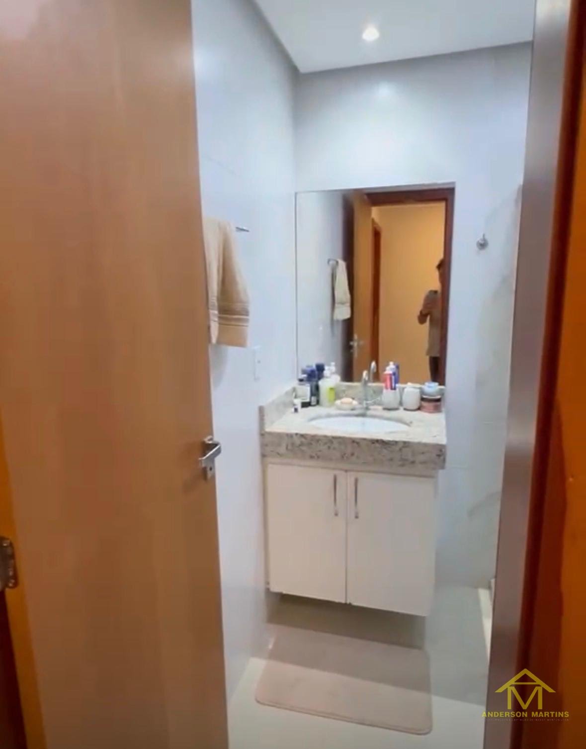 Apartamento à venda com 2 quartos, 2 banheiros e 80m² no Praia da Costa, Vila Velha (ES) — foto 8 de 13