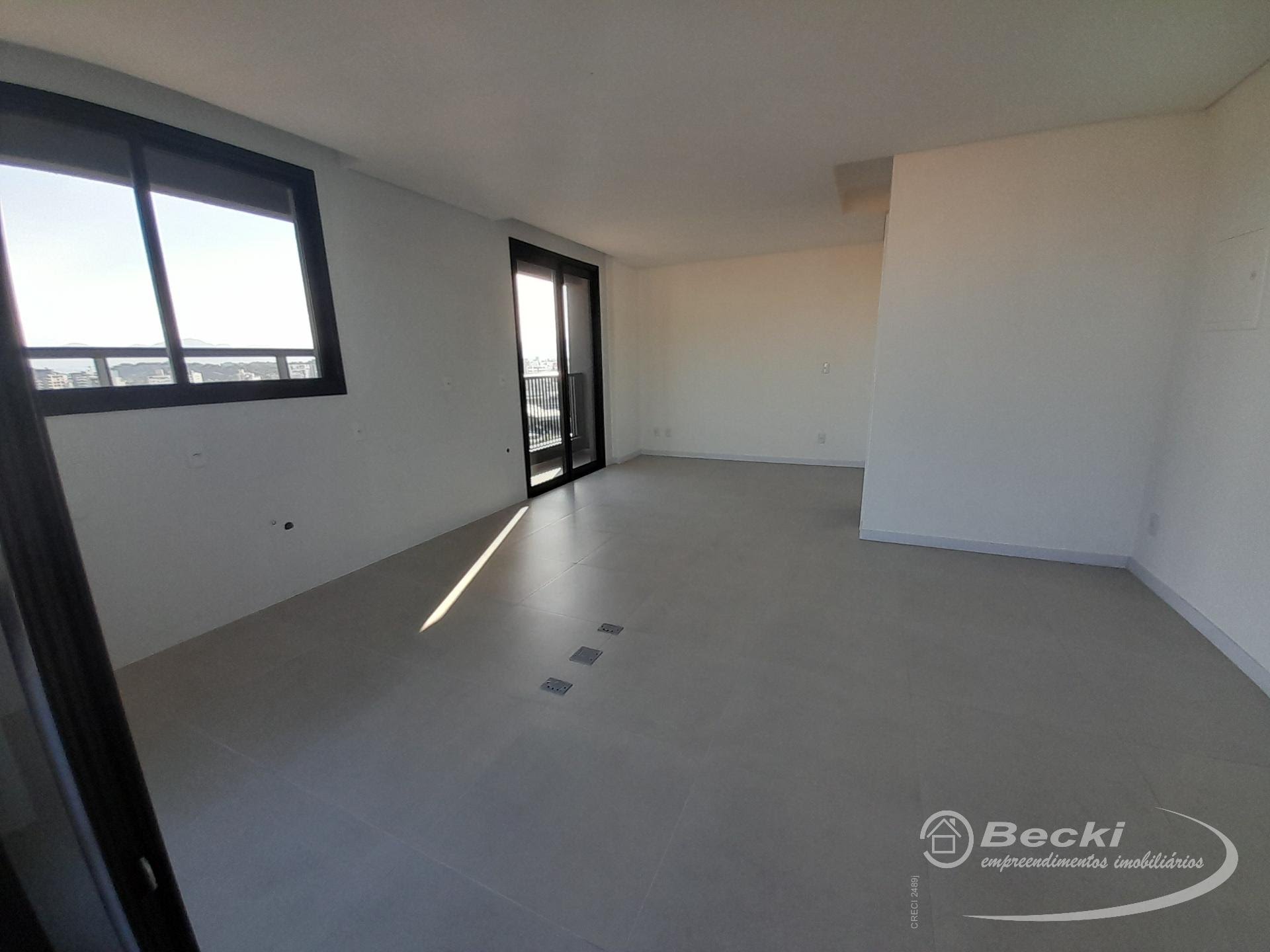 Apartamento à venda com 1 quarto, 1 suíte, 1 vaga e 72m² no Saguaçu, Joinville (SC) — foto 3 de 11
