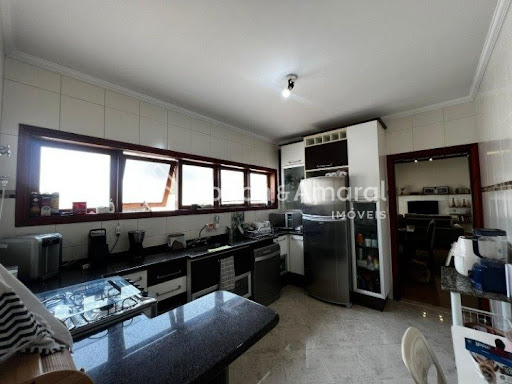 Casa, 3 quartos, 275 m² - Foto 11
