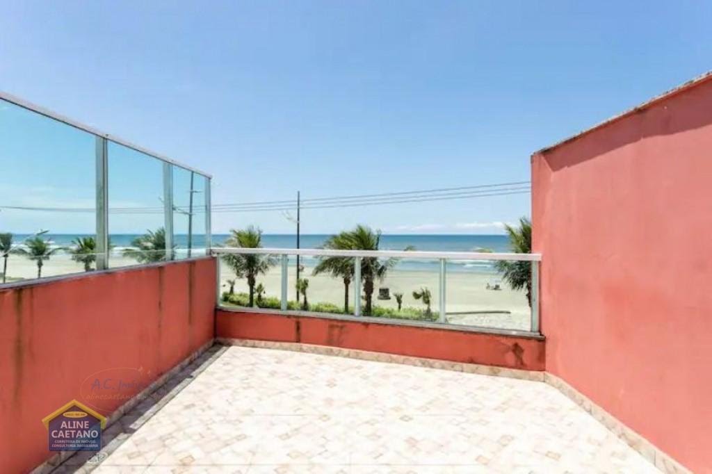 Casa à venda com 3 quartos, 2 banheiros, 2 vagas e 120m² no Solemar, Praia Grande — foto principal