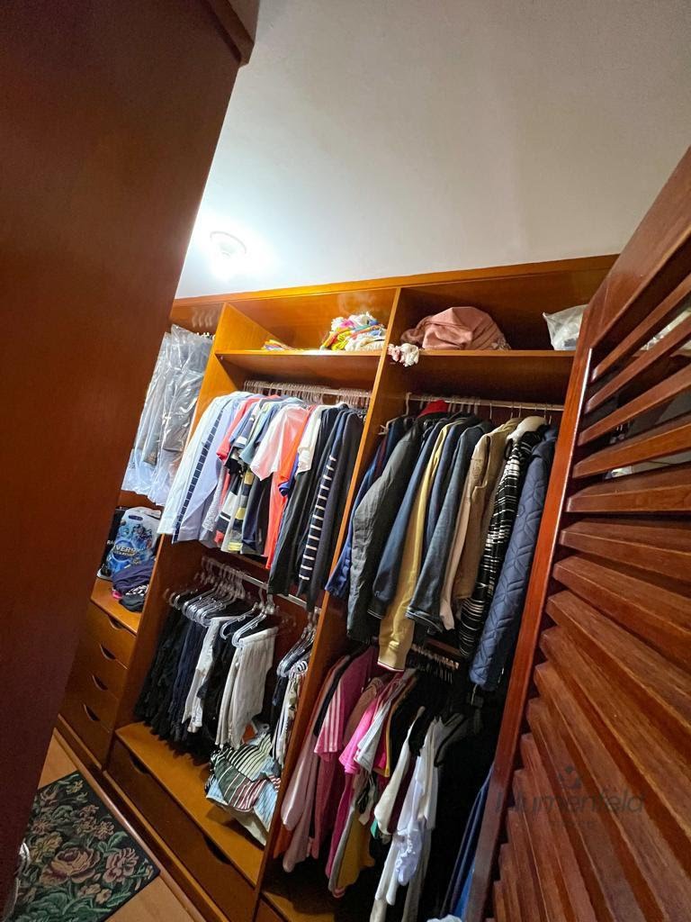 Casa à venda com 3 quartos, 3 suítes, 2 vagas e 315m² no Condomínio Arujazinho IV, Arujá (SP) — foto 19 de 26