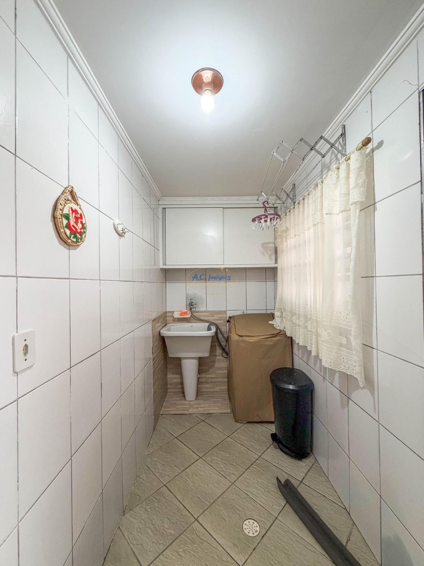 Casa à venda com 1 quarto, 1 banheiro, 1 vaga e 50m² no Canto do Forte, Praia Grande (SP) — foto 5 de 12