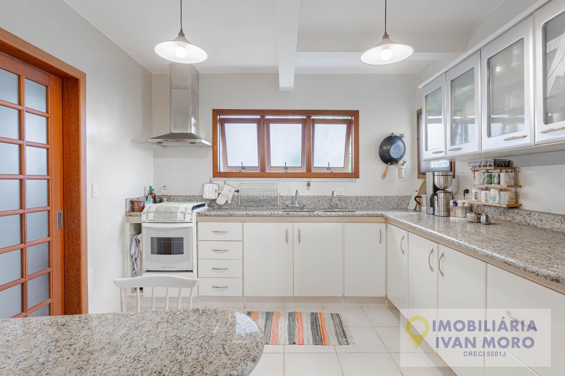 Casa à venda com 3 quartos, 1 suíte, 3 vagas e 233m² no João Paulo, Florianópolis (SC) — foto 19 de 27