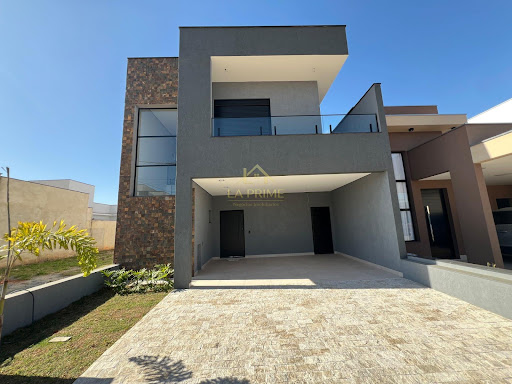 Casa à venda no Condomínio Villagio Wanel – Sorocaba/SP 188m² de área construída, 03 dormitórios, sendo 3 suítes, 01 com closet e 04 vagas de garagem.
