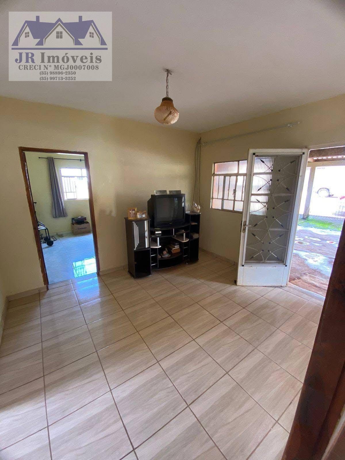 Casa à venda com 5 quartos, 1 suíte, 3 vagas e 341m² no Sossêgo, Piranguinho (MG) — foto 3 de 14