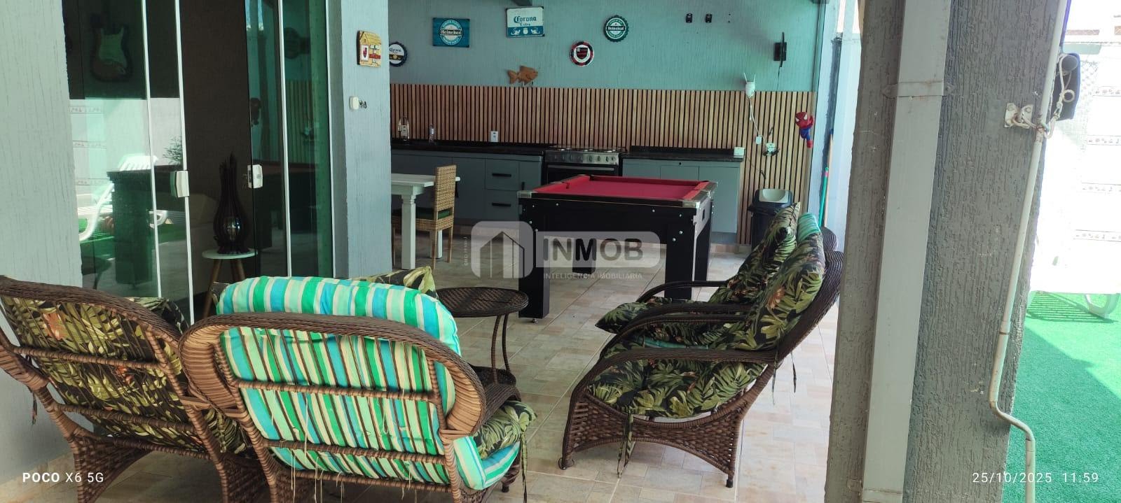 Casa para alugar com 3 quartos, 3 suítes, 3 vagas e 300m² no Piracangaguá, Taubaté (SP) — foto 23 de 28