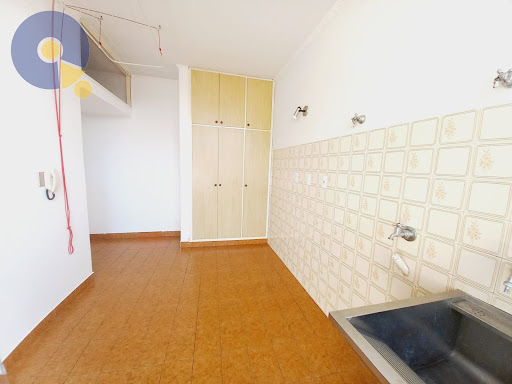 Casa com potencial para dois alugueis (residencial e comercial)