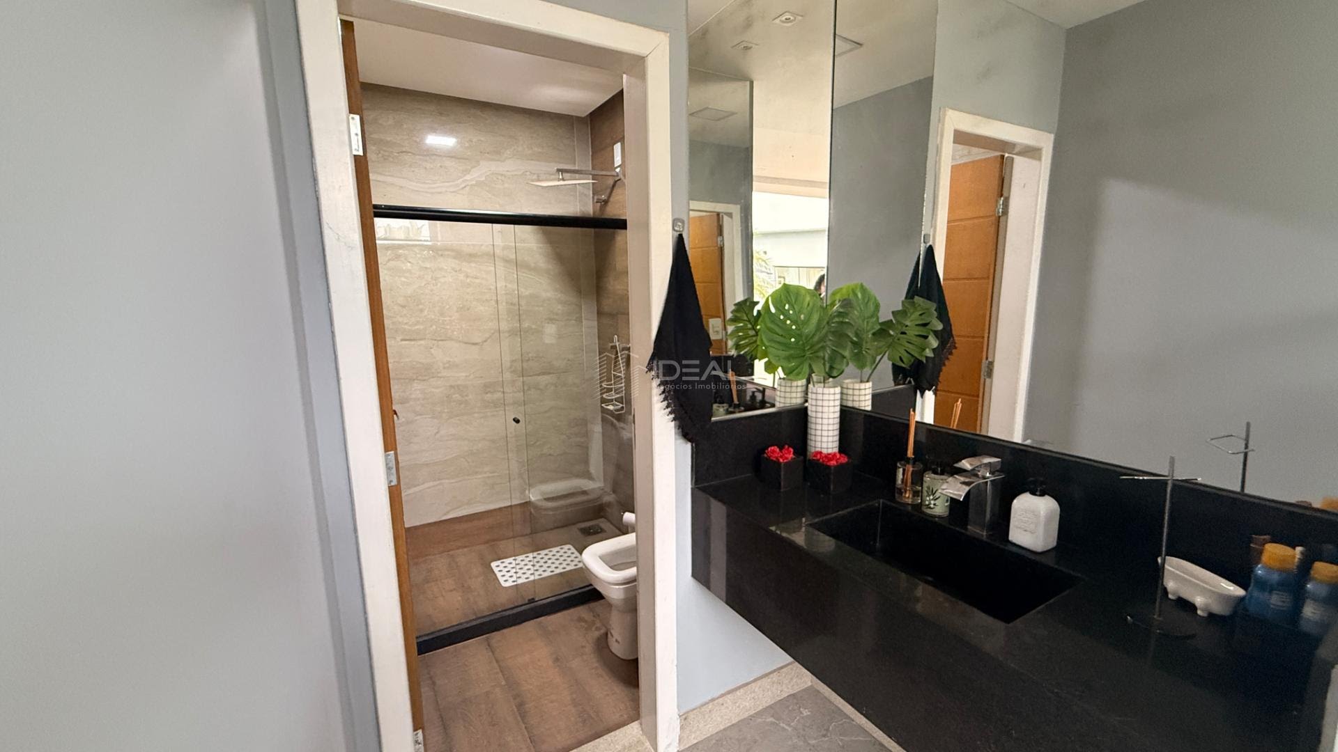 Casa à venda com 5 quartos, 5 suítes, 4 vagas e 400m² no Parque Rodoviario, Campos dos Goytacazes (RJ) — foto 16 de 30
