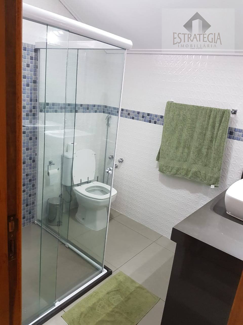 Casa à venda com 3 quartos, 1 suíte, 4 vagas e 225m² no Bingen, Petrópolis (RJ) — foto 26 de 30