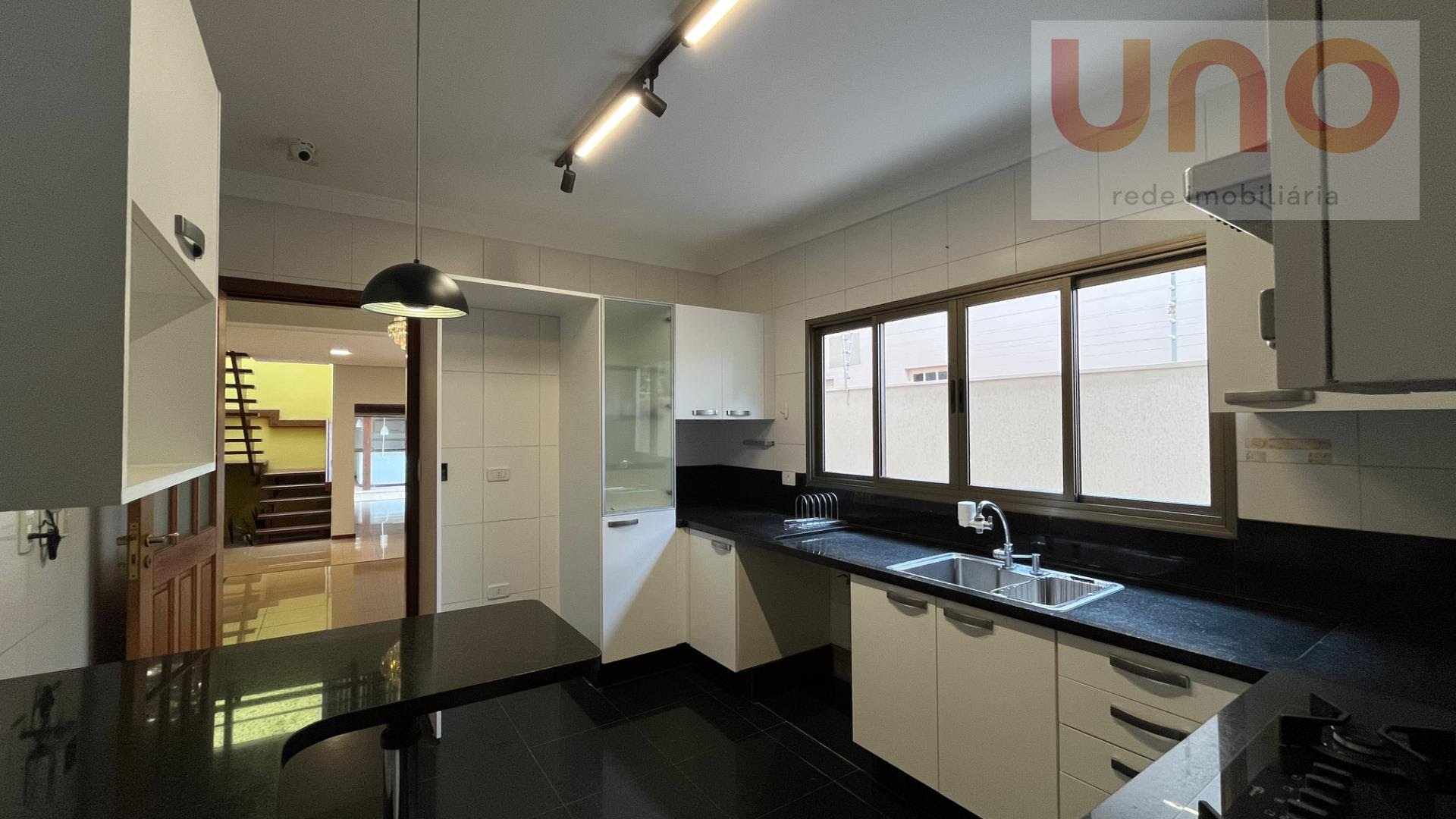 Casa à venda com 3 suítes, 4 vagas e 269m² no Jardim Autonomista, Campo Grande (MS) — foto 14 de 30