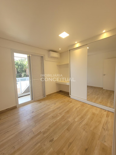Quarto 1 - Armário e Ar Condicionado