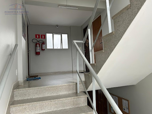 Escadas de acesso