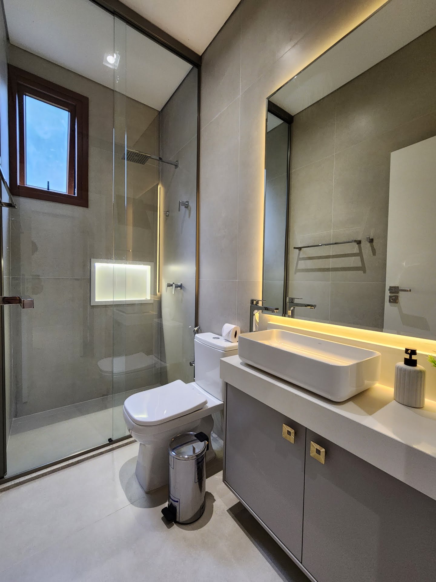 Casa à venda com 6 quartos, 6 suítes, 4 vagas e 400m² no Centro, Mata de São João (BA) — foto 13 de 30