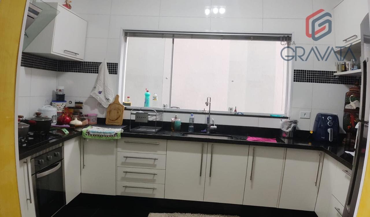 Casa à venda com 4 quartos, 3 suítes, 3 vagas e 280m² no Jardim Pedroso, Mauá (SP) — foto 10 de 25