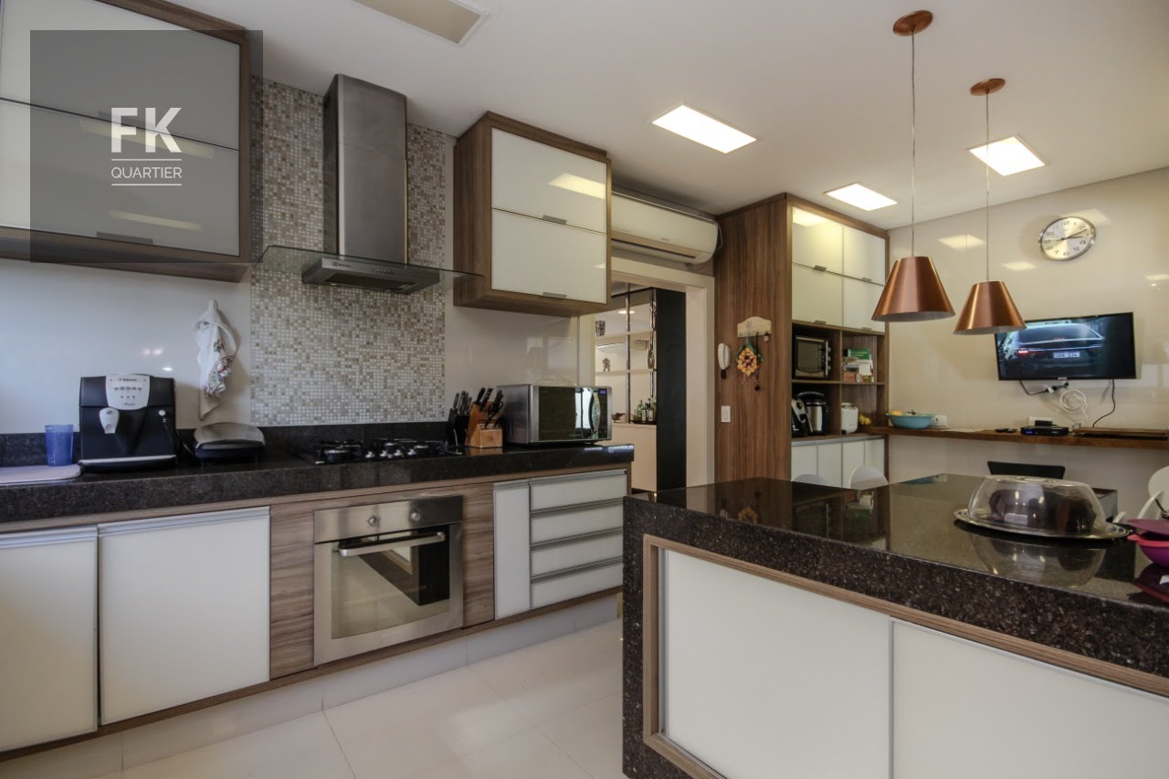 Casa à venda com 4 quartos, 4 suítes, 4 vagas e 421m² no Residencial Burle Marx, Santana de Parnaíba (SP) — foto 16 de 30