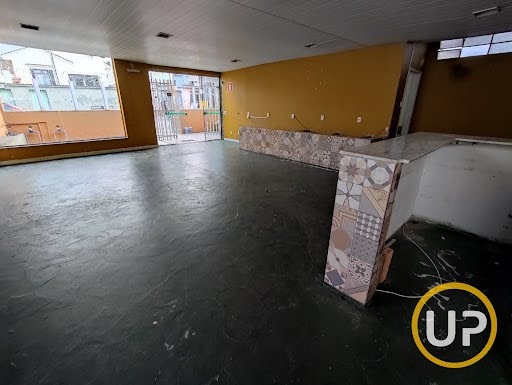 Casa Comercial - Frente Para a Rua