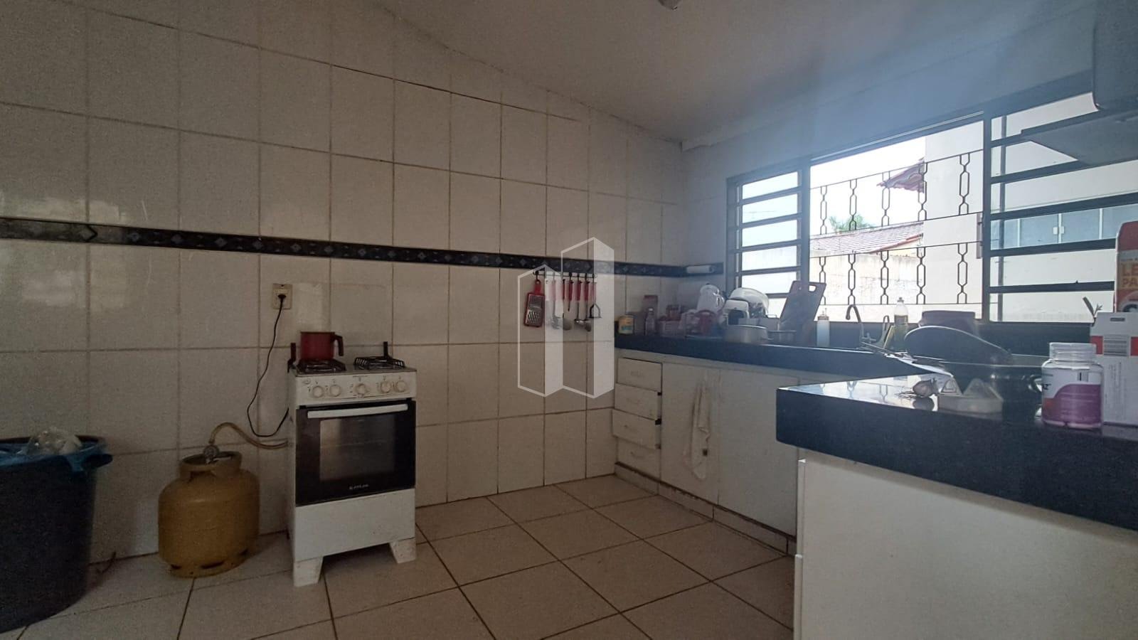 Casa à venda com 5 quartos, 4 suítes, 5 vagas e 315m² no Vila Lucy, Goiânia (GO) — foto 6 de 12