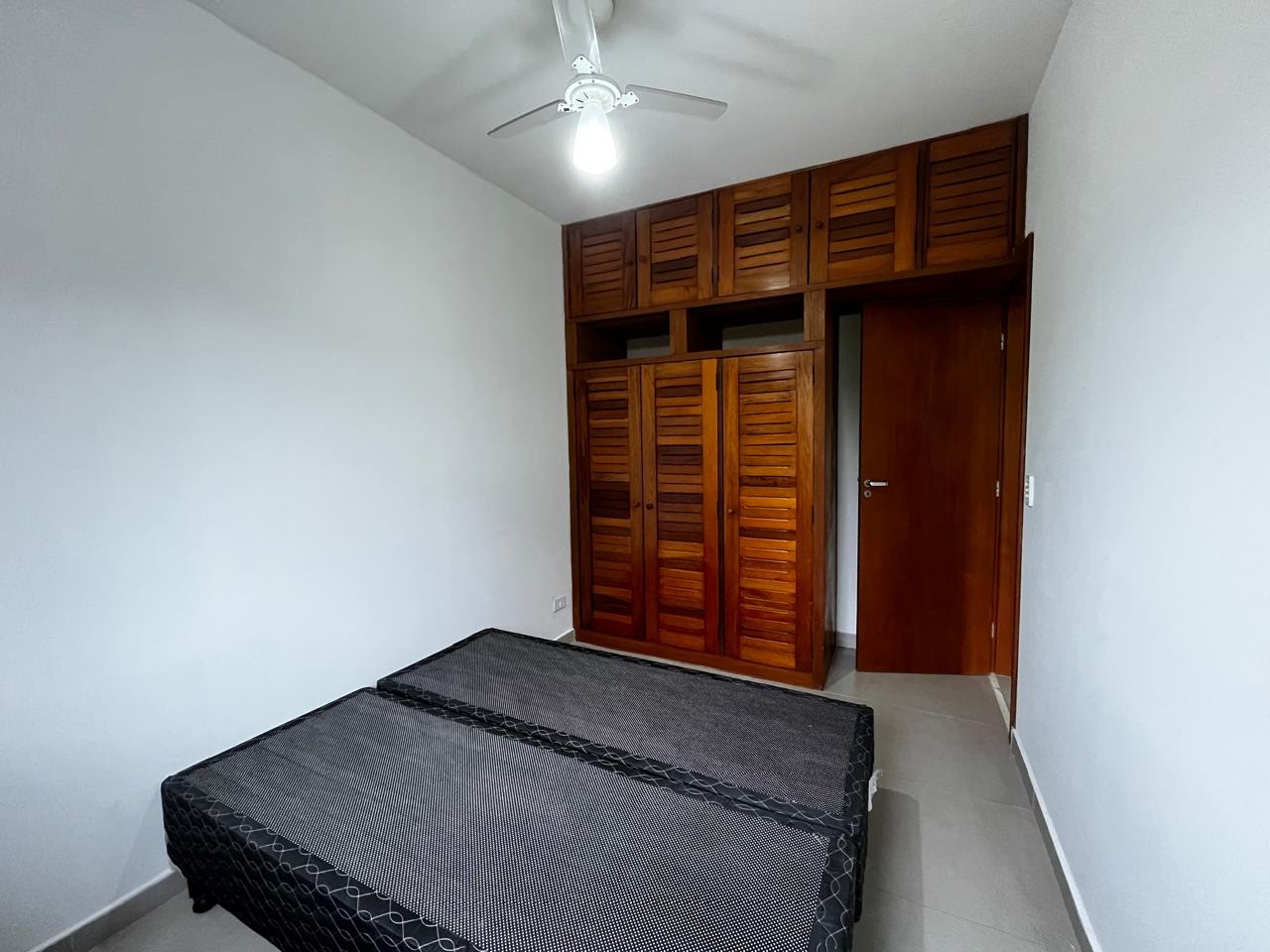Apartamento à venda com 2 quartos, 1 banheiro, 1 vaga e 60m² no Itaguá, Ubatuba (SP) — foto 3 de 7