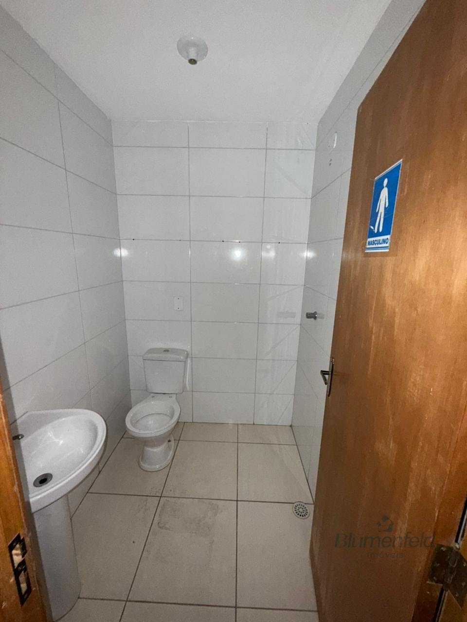 Comercial para alugar com 3 banheiros no Parque Rodrigo Barreto, Arujá (SP) — foto 10 de 16