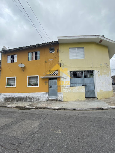 Casa em Jardim Pazini  -  Taboão da Serra