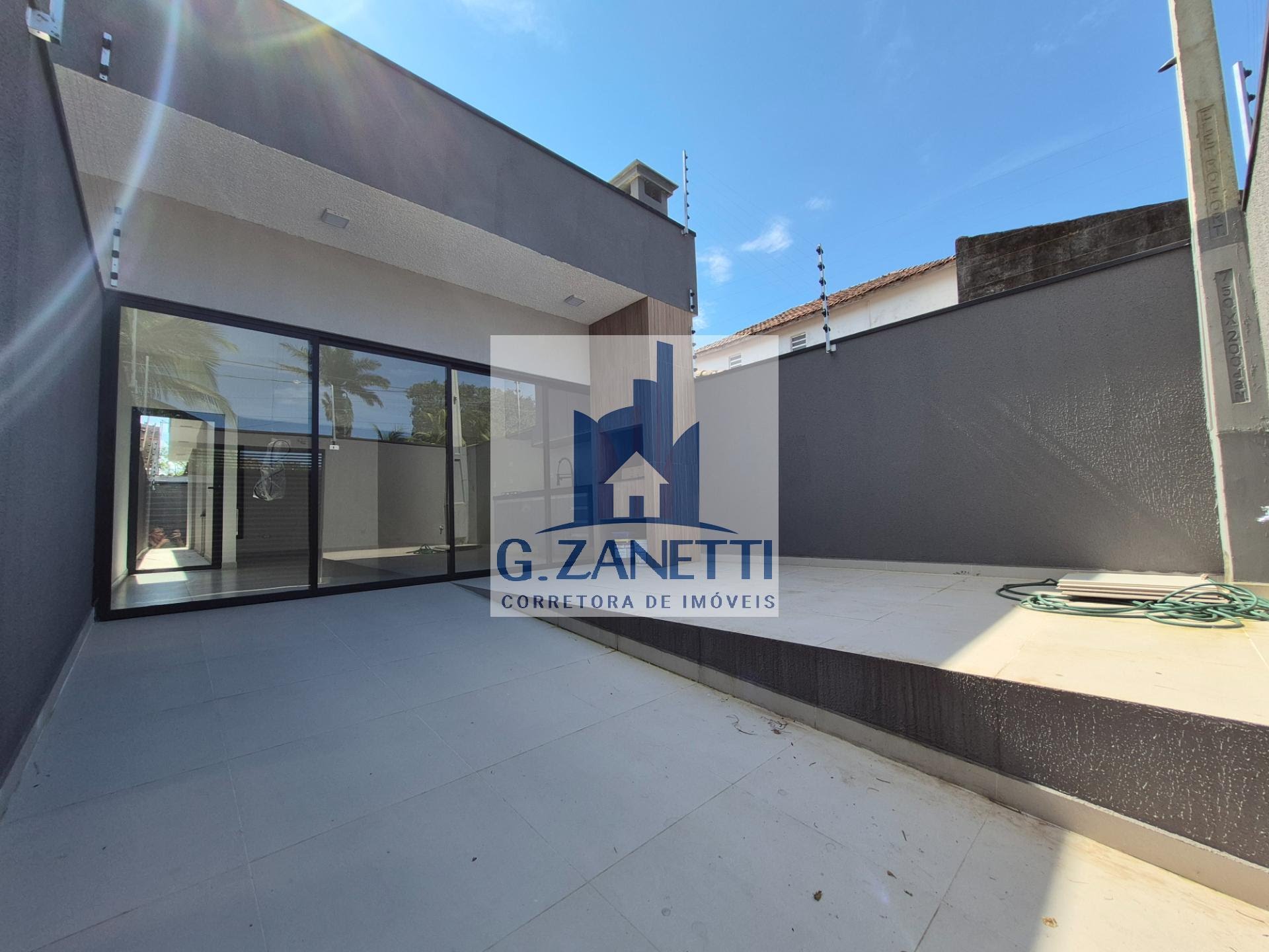 Casa, 2 quartos, 70 m² - Foto 1