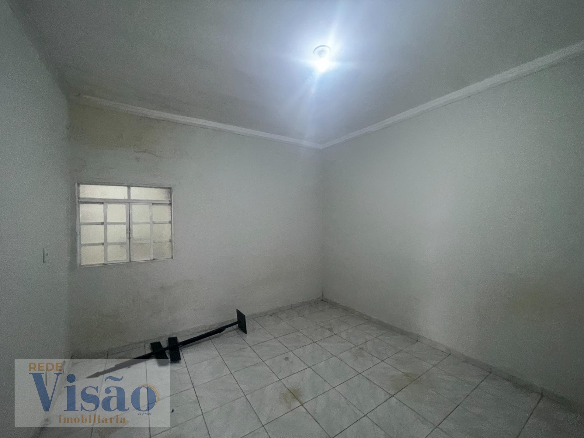 Casa à venda com 2 quartos, 1 suíte, 2 vagas e 130m² no B. Novo Horizonte, Paracatu (MG) — foto 3 de 11