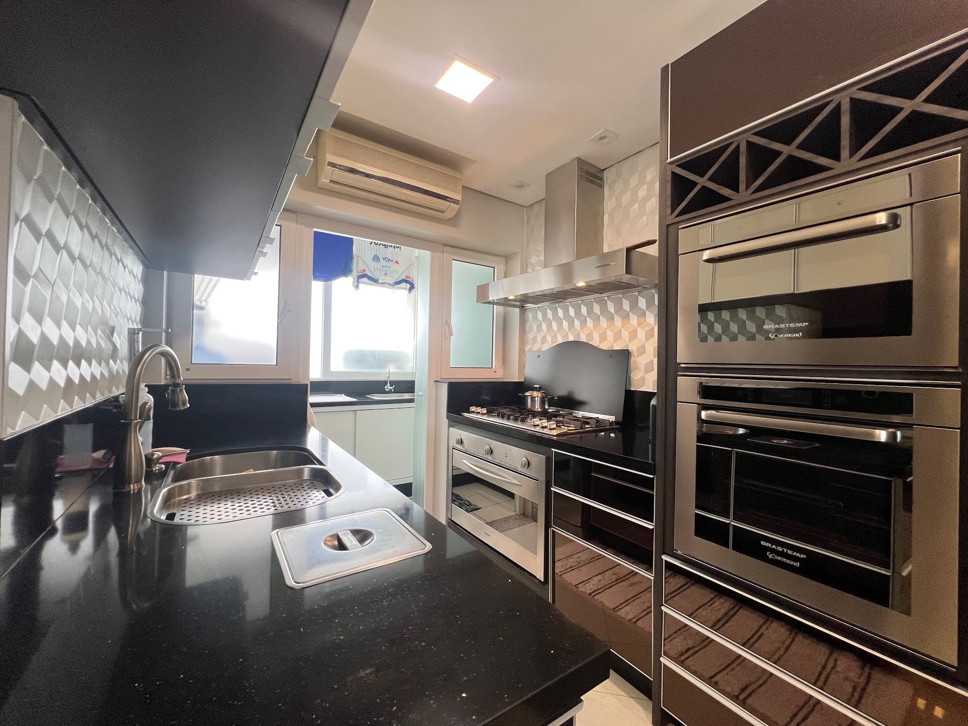 Apartamento à venda com 2 quartos, 2 suítes, 3 vagas e 176m² no Jurerê, Florianópolis (SC) — foto 29 de 30