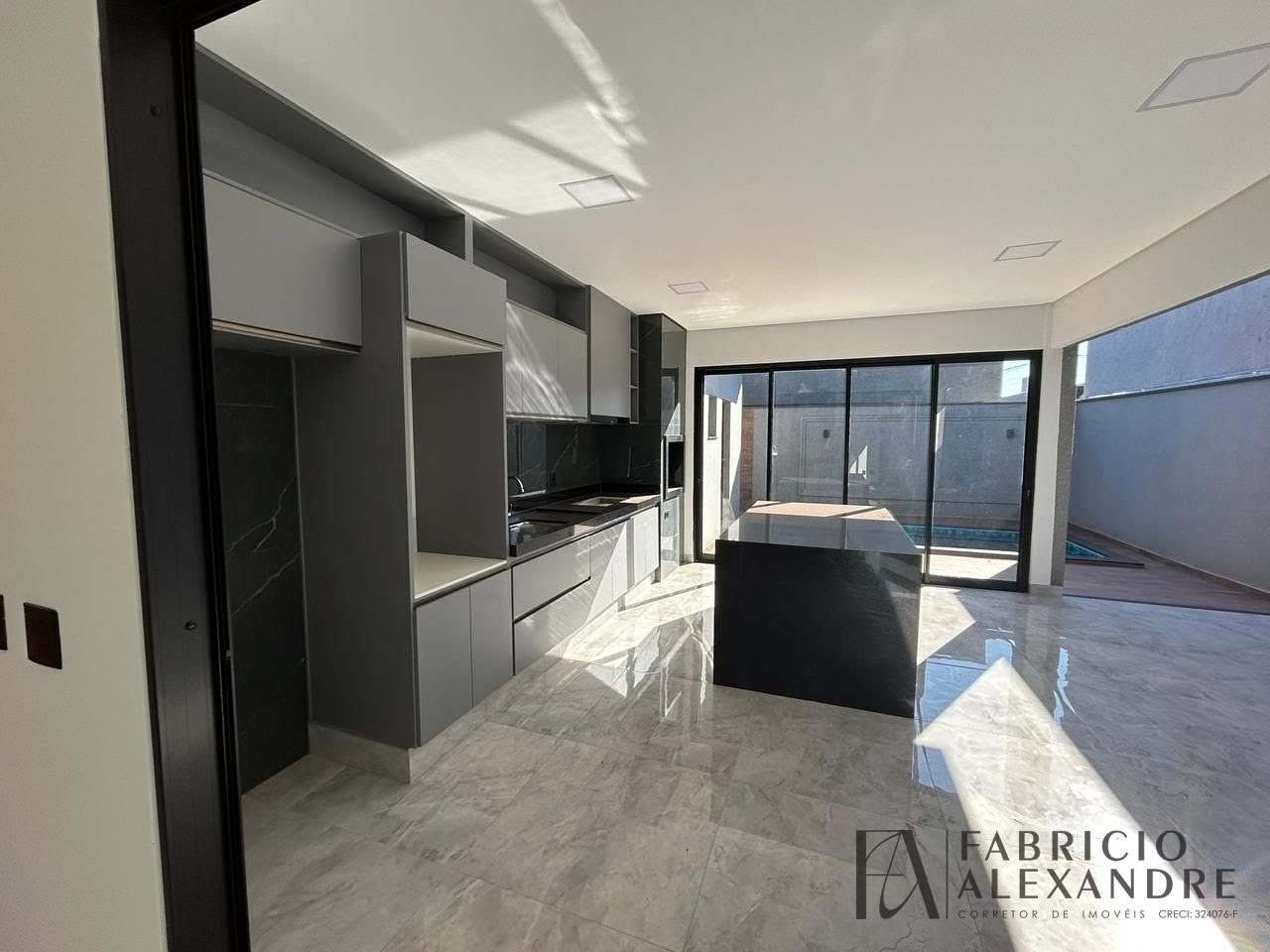 Casa à venda com 3 quartos, 3 suítes, 4 vagas e 168m² no Residencial Maria Júlia, São José do Rio Preto (SP) — foto 3 de 14