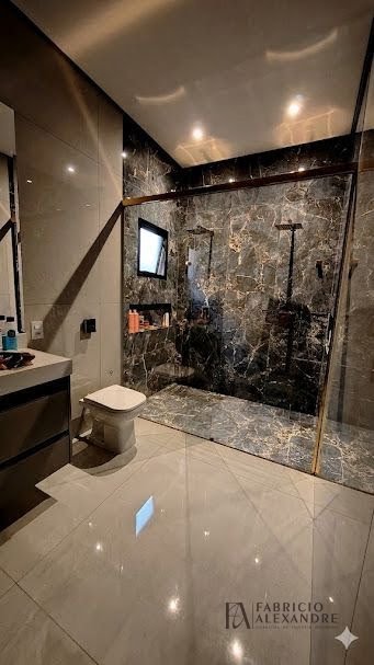 Casa à venda com 4 quartos, 5 banheiros, 8 vagas e 305m² no Gaivota II, São José do Rio Preto — foto principal