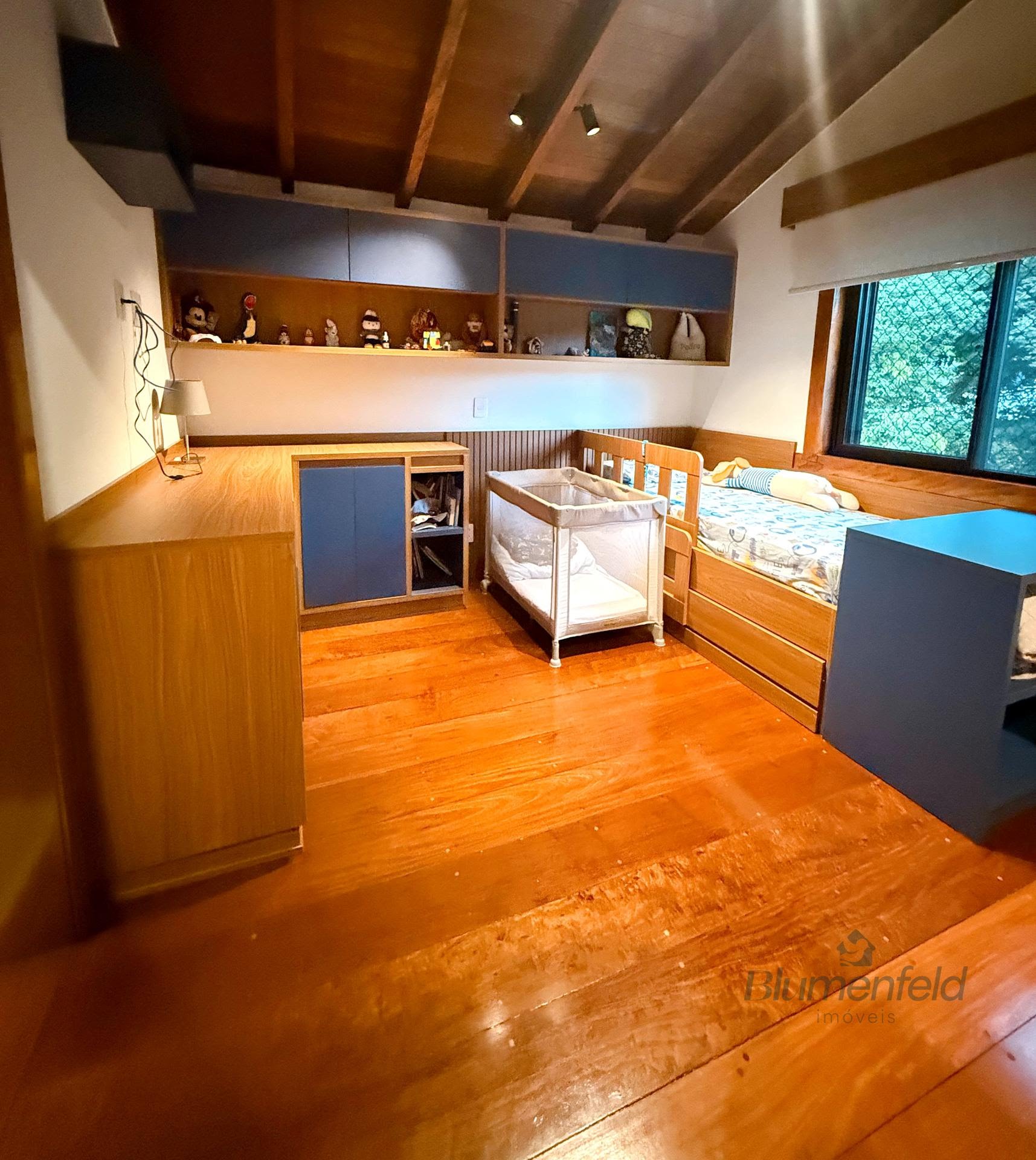 Casa à venda com 3 quartos, 4 suítes, 2 vagas e 400m² no Condomínio Country Club, Arujá (SP) — foto 29 de 30