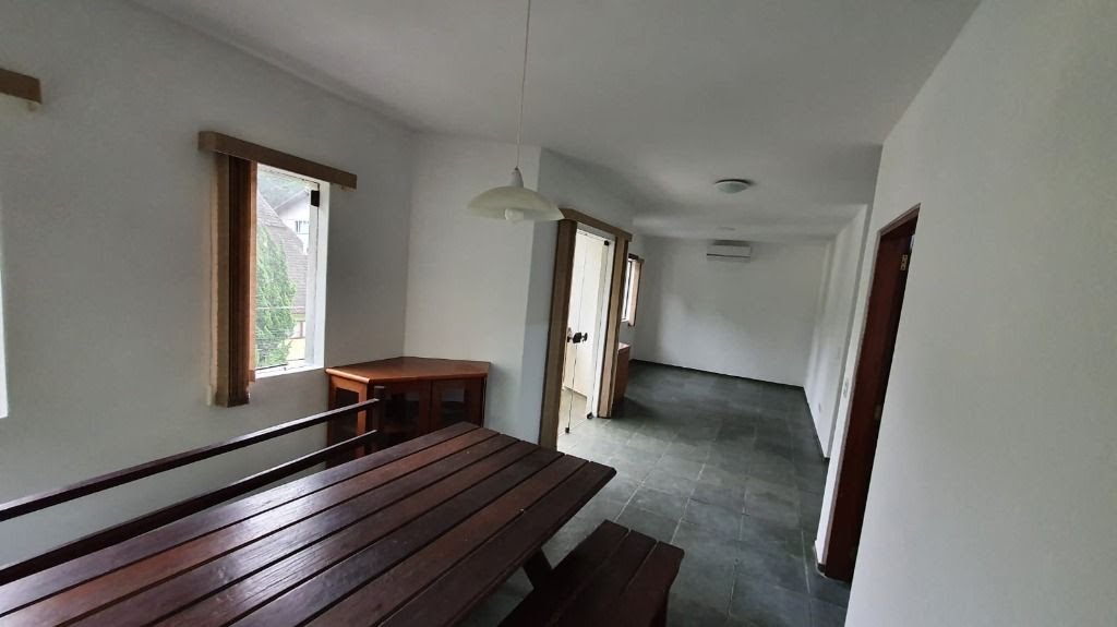 Casa à venda com 3 quartos, 1 suíte, 6 vagas e 183m² no Condomínio Country Club, Arujá (SP) — foto 8 de 20