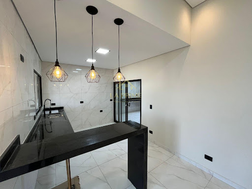 Casa de Condomínio em Wanel Ville - Sorocaba, SP - 140m² de área construída, 03 dormitórios, sendo 3 suítes, 01 com closet e 04 vagas de garagem.