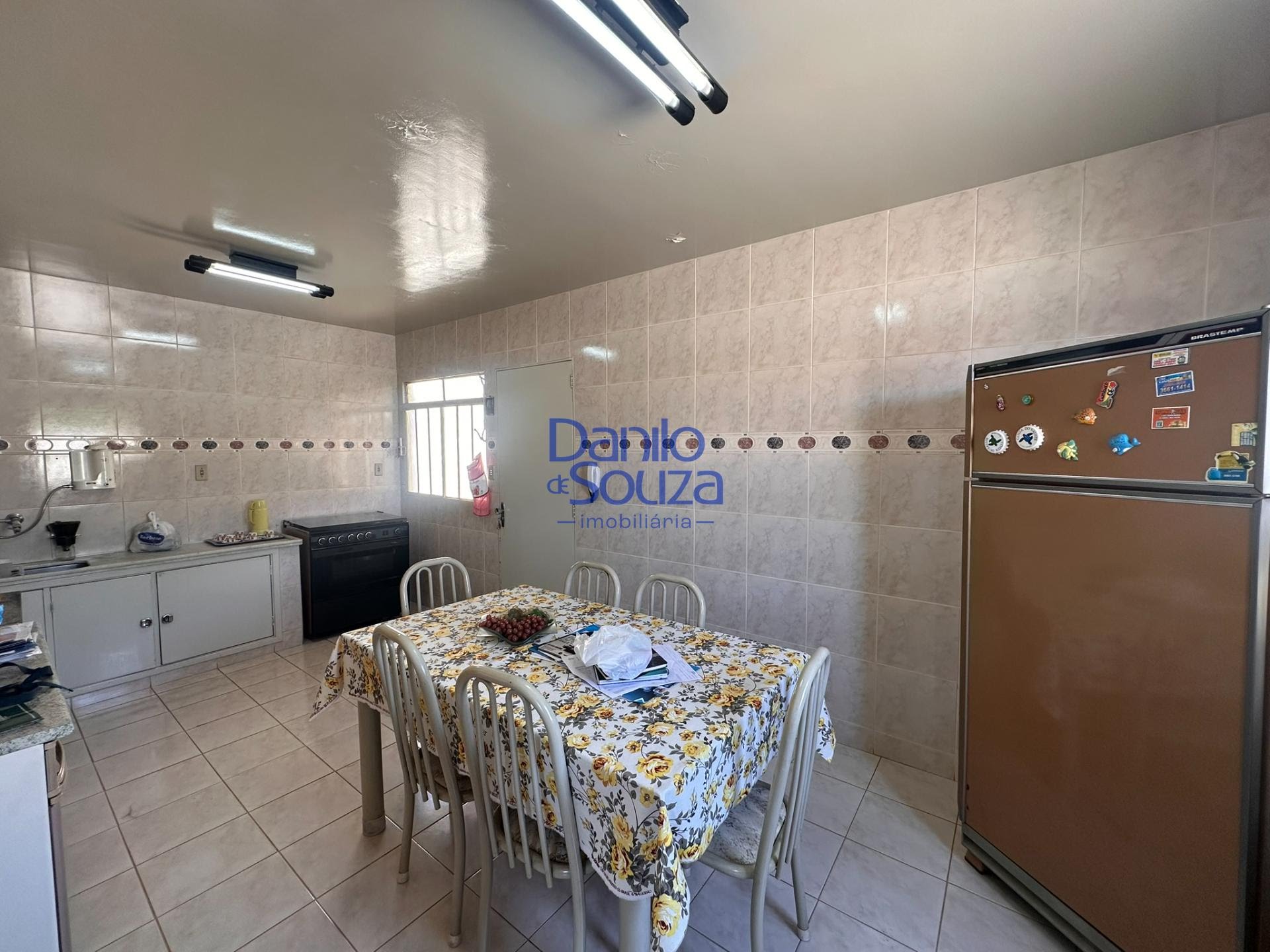 Casa à venda com 3 quartos, 1 suíte, 2 vagas e 360m² no Recanto das Mangueiras, Araxá (MG) — foto 8 de 13
