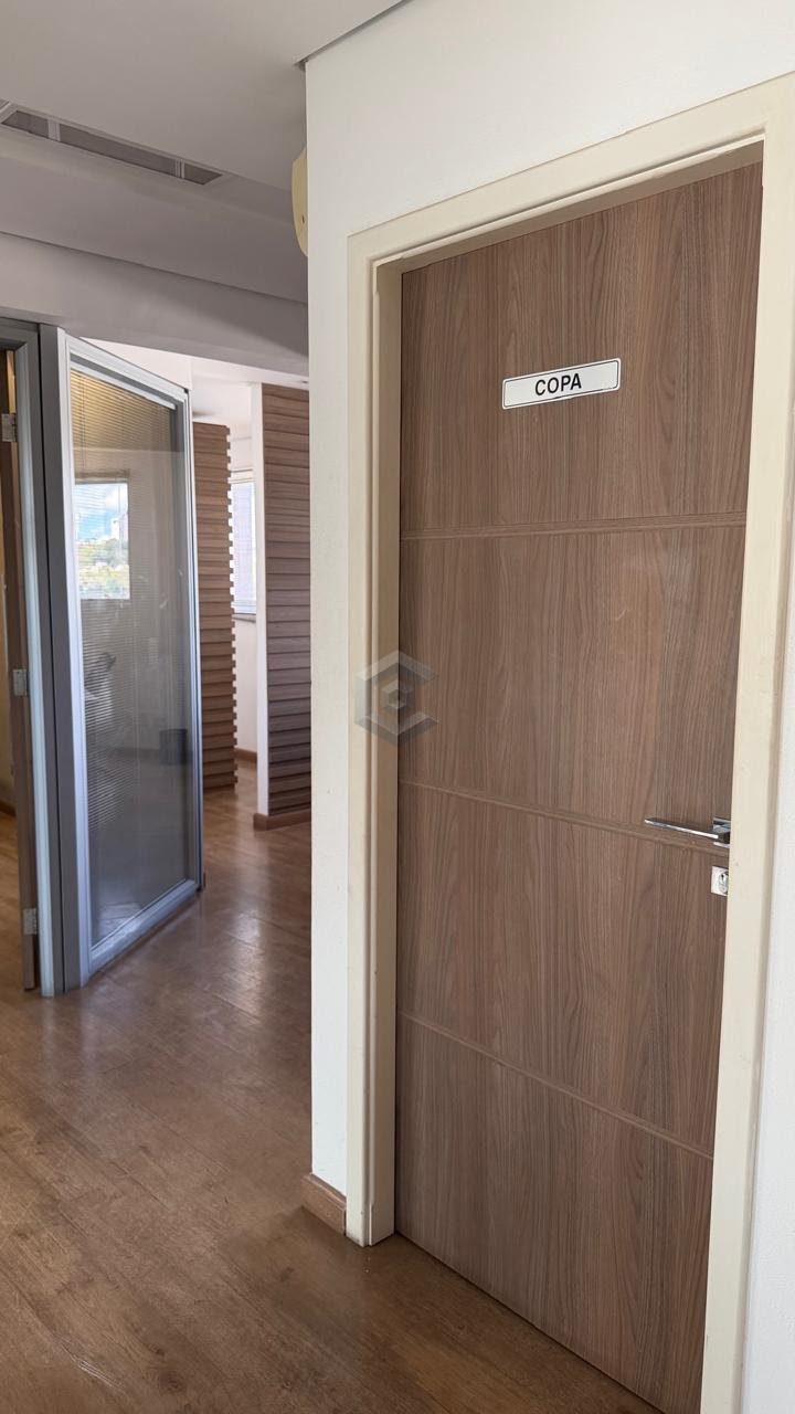 Comercial à venda com 5 banheiros, 3 vagas e 148m² no Jardim Portal da Colina, Sorocaba (SP) — foto 16 de 30