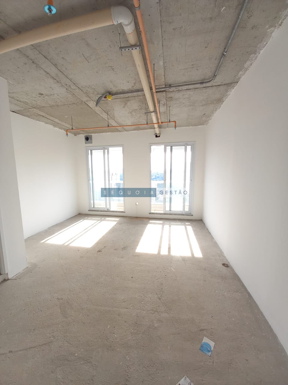 Comercial à venda com 1 banheiro, 1 vaga e 35m² no Chácara Santo Antônio (zona Sul), São Paulo — foto principal
