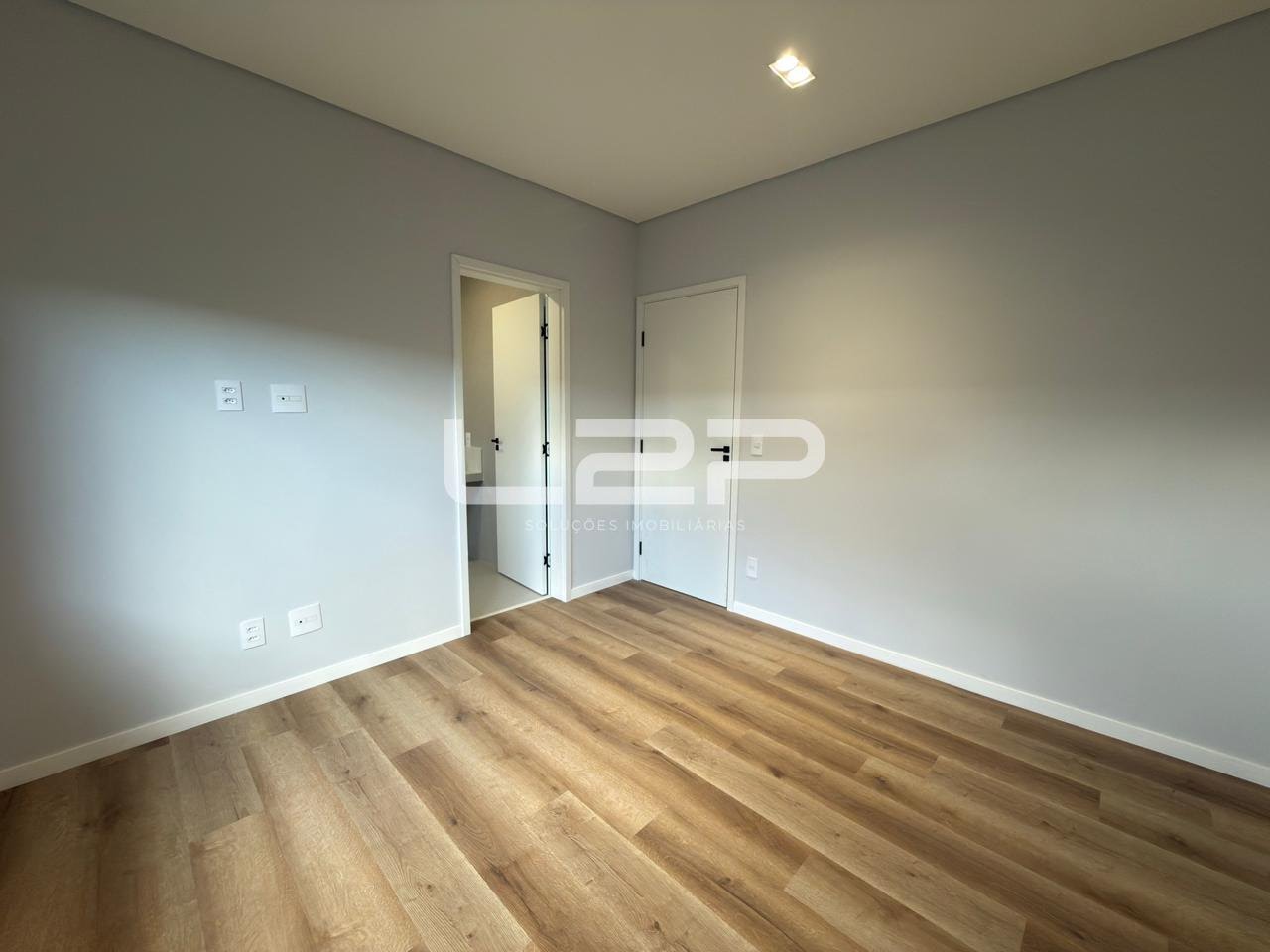 Casa à venda com 3 quartos, 3 suítes, 4 vagas e 203m² no Villagio Azzure, Itupeva (SP) — foto 28 de 30