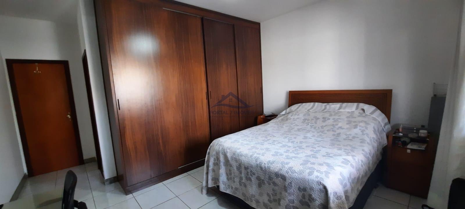 Casa à venda com 3 quartos, 1 suíte, 4 vagas e 220m² no São Cristovao, Sete Lagoas (MG) — foto 9 de 12