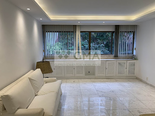 Apartamento em Copacabana  -  Rio de Janeiro