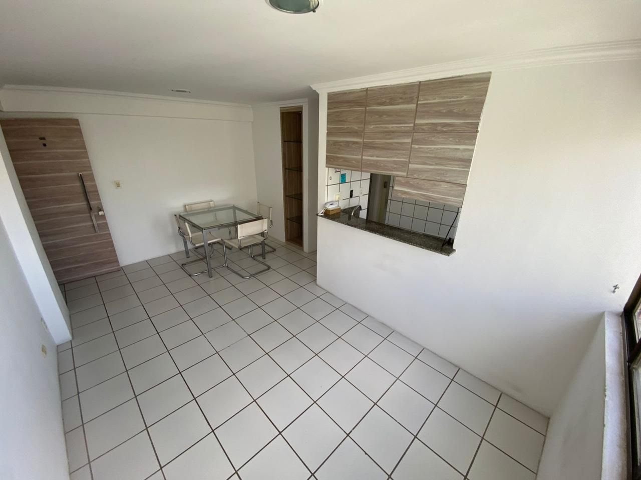 Apartamento à venda com 2 quartos, 1 banheiro, 1 vaga e 48m² no Casa Amarela, Recife — foto principal