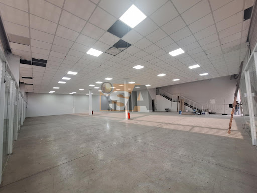 Salão - Comercial em Calmon Viana  -  Poá