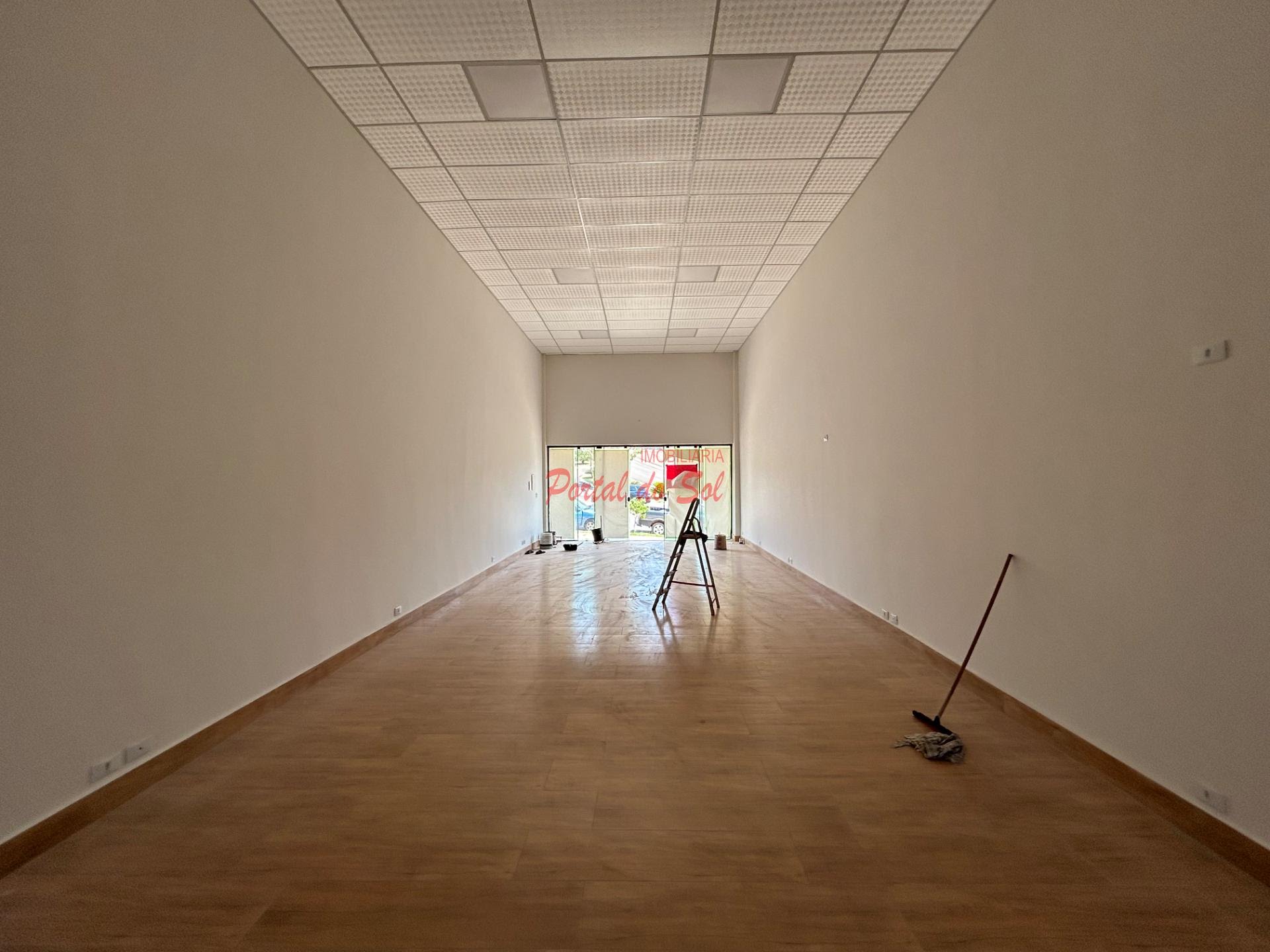 Comercial para alugar com 2 banheiros e 83m² no Jardim Tarumãs, Santo Antônio da Platina (PR) — foto 3 de 6