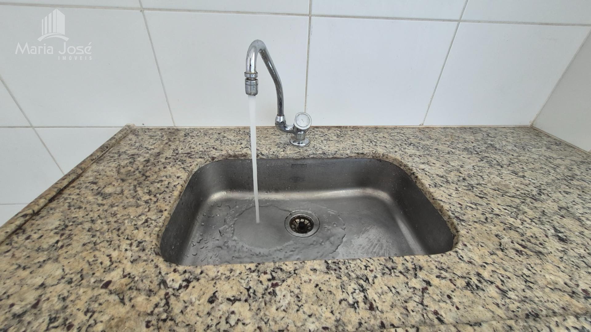 Apartamento para alugar com 2 quartos, 1 banheiro, 2 vagas e 57m² no Ouro Branco, Sete Lagoas (MG) — foto 9 de 26