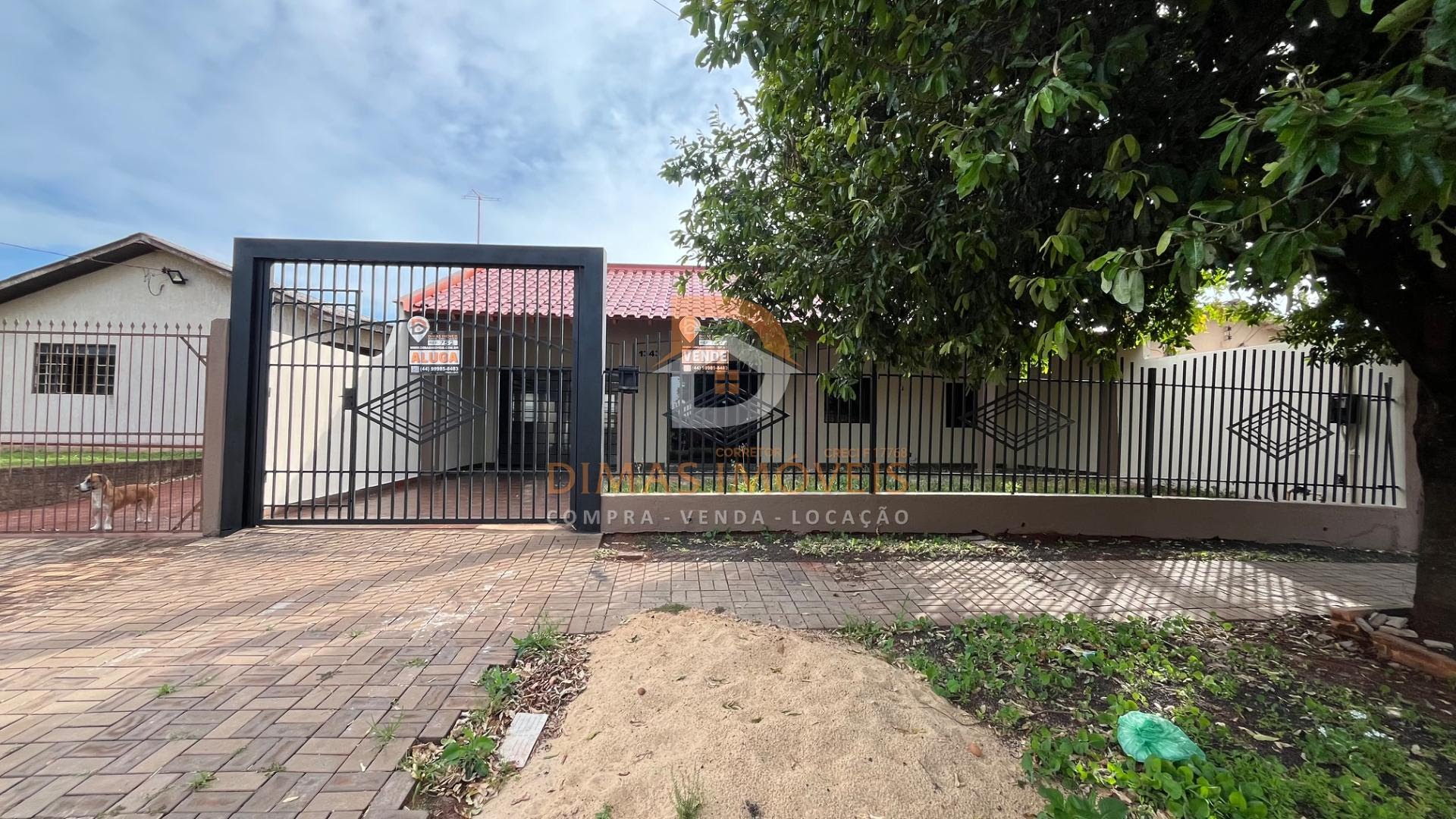 Casa à Venda em Sabáudia: 2 Dormitórios, 140m² por R$450k | Dimas Imóveis