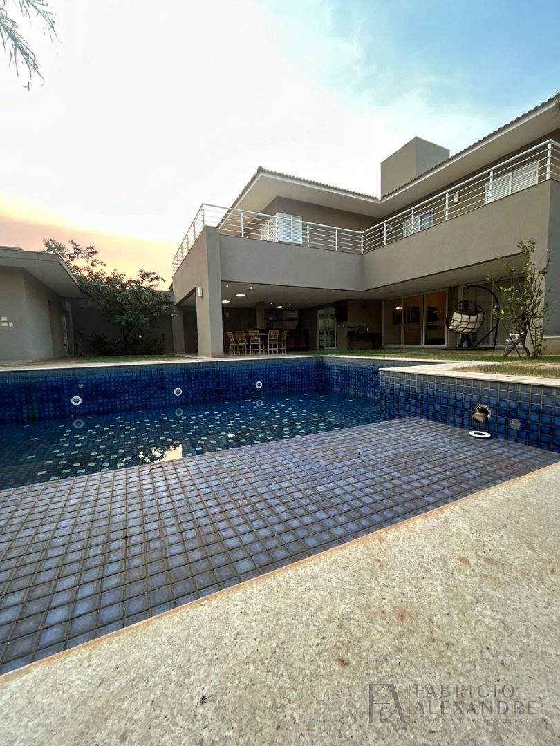 Casa à venda com 4 quartos, 4 suítes, 6 vagas e 670m² no Village Santa Helena, São José do Rio Preto (SP) — foto 2 de 30
