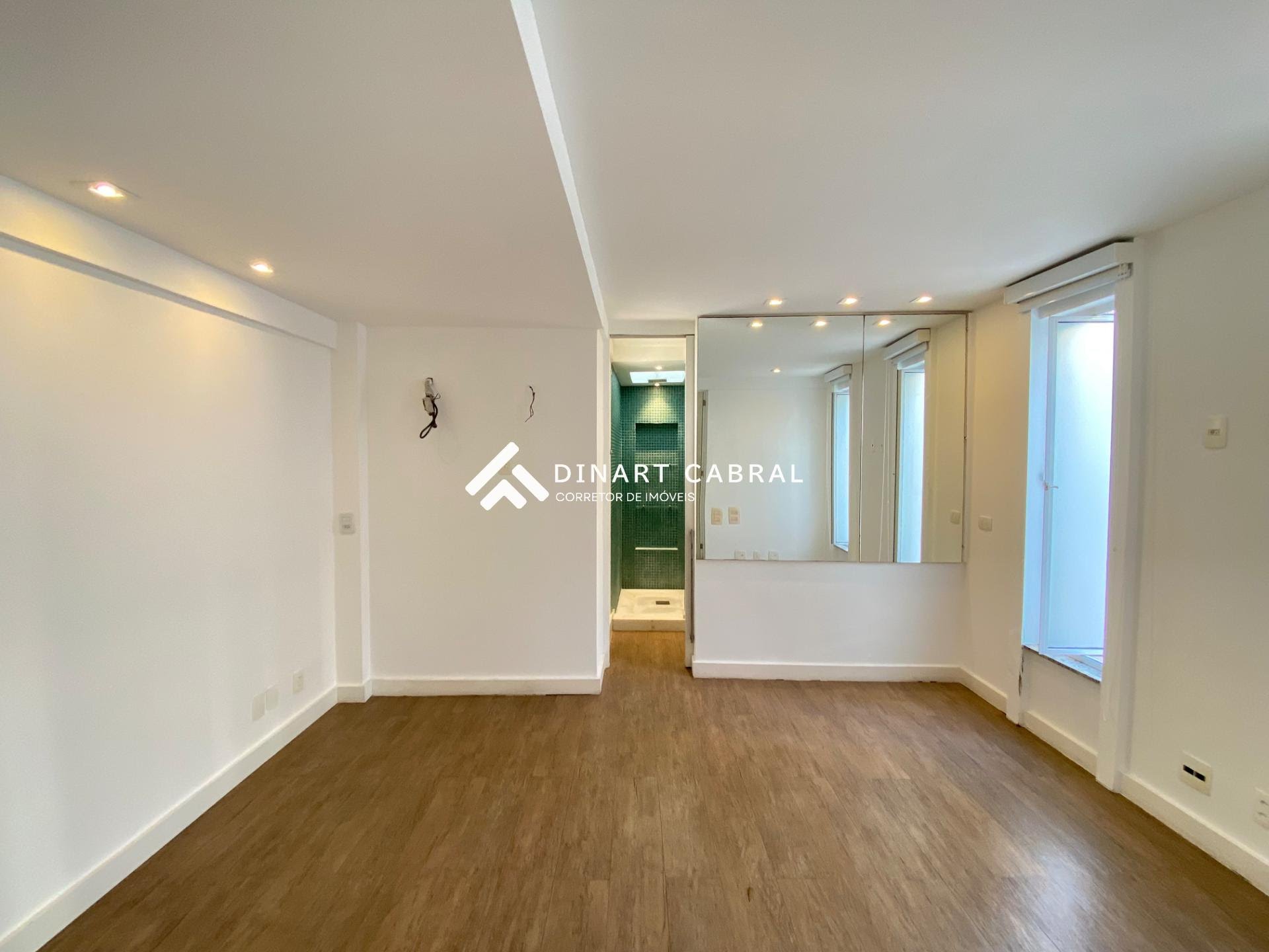 Apartamento à venda com 2 quartos, 1 suíte, 3 vagas e 176m² no Leblon, Rio de Janeiro (RJ) — foto 15 de 30