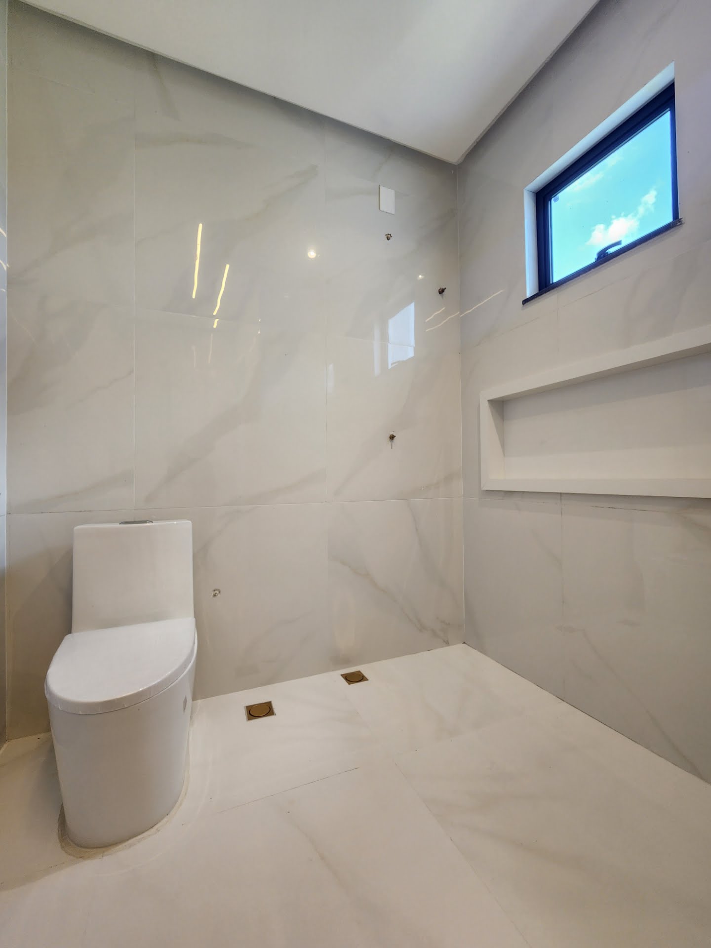 Casa à venda com 3 quartos, 3 suítes, 4 vagas e 160m² no Nova Esperança, Feira de Santana (BA) — foto 18 de 19
