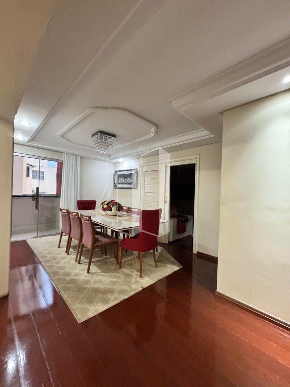 Apartamento à venda com 4 quartos, 2 suítes, 2 vagas e 198m² no Setor Oeste, Goiânia (GO) — foto 7 de 11