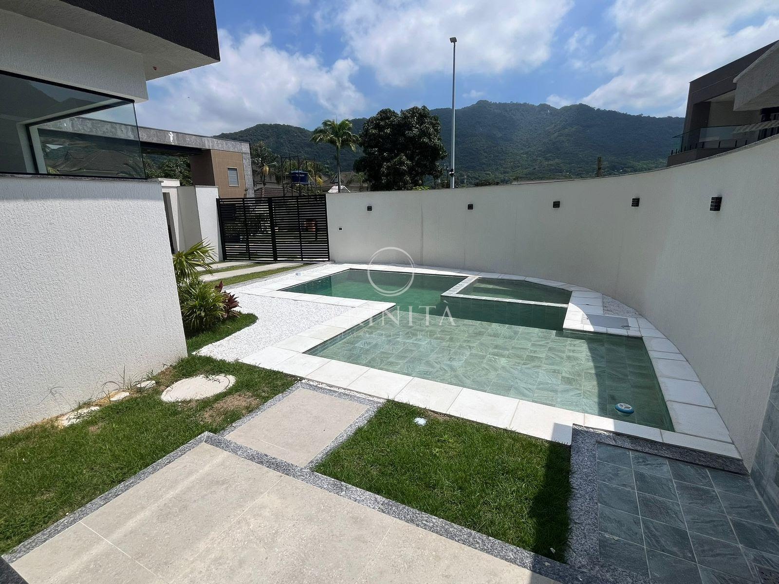 piscina-casa-210m²-dream-garden-vargem-pequena
