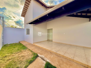 Casa em Loteamento Estrela  -  Catalão